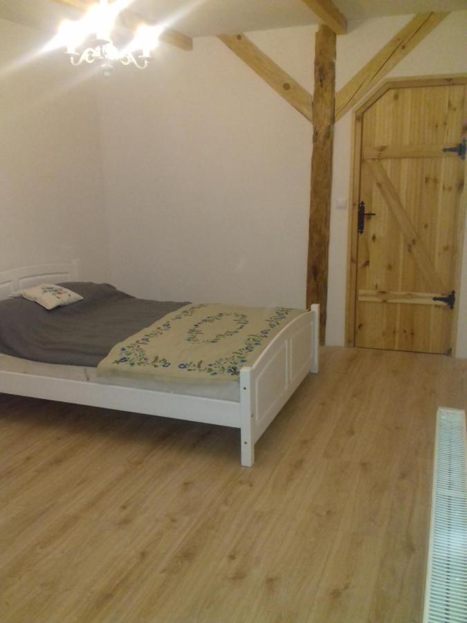 Czarna Dabrowka Izdebka W Zaciszu Bed & Breakfast エクステリア 写真